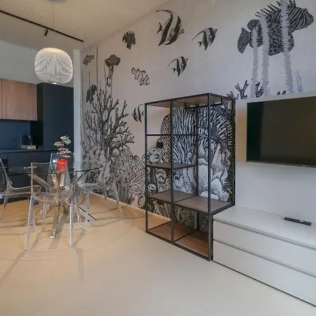 Maison Du Port Harbour * リミニ